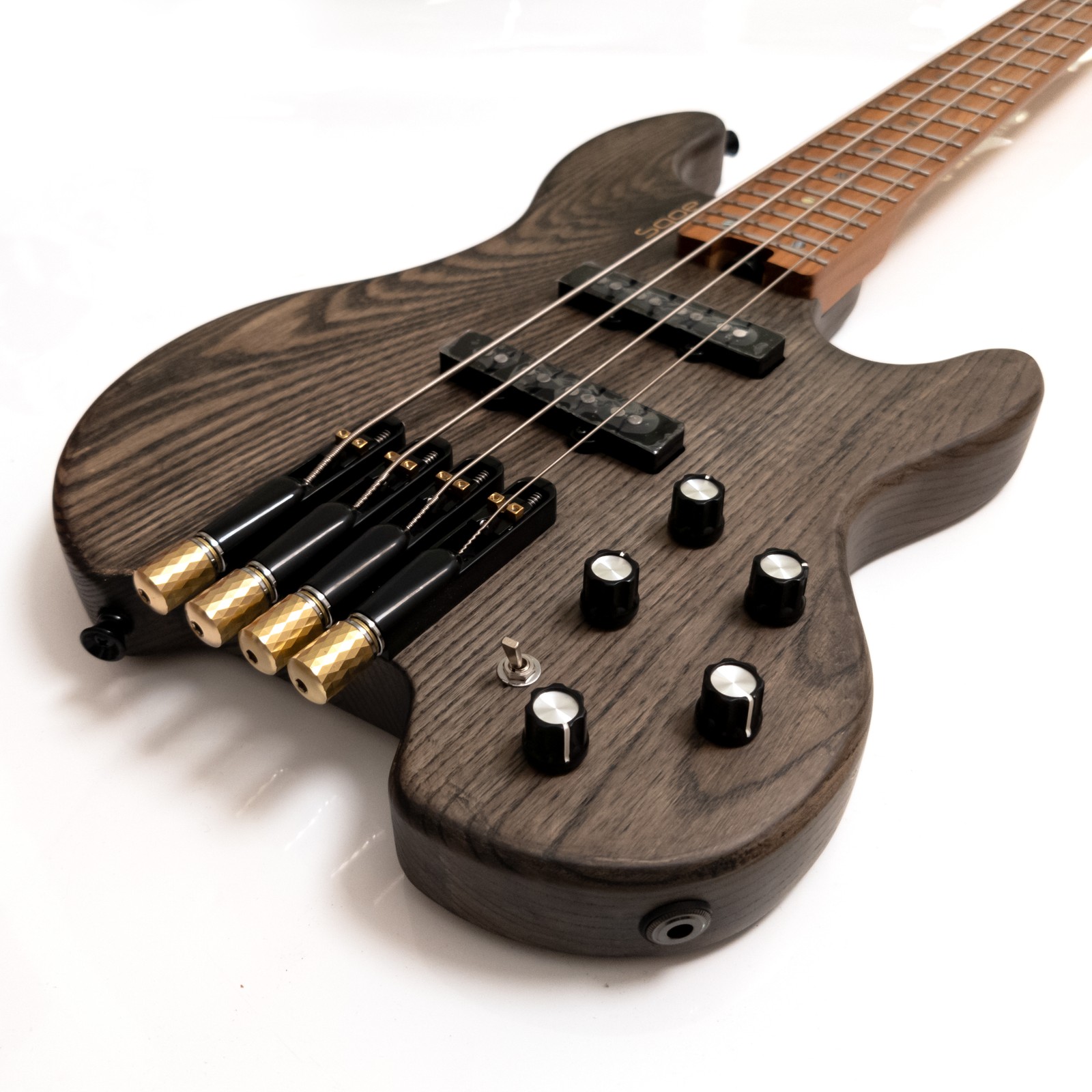 Kopfloser 4-Saiten-Bassgitarre – Bass Guitar Fretless Bewertung und Preis