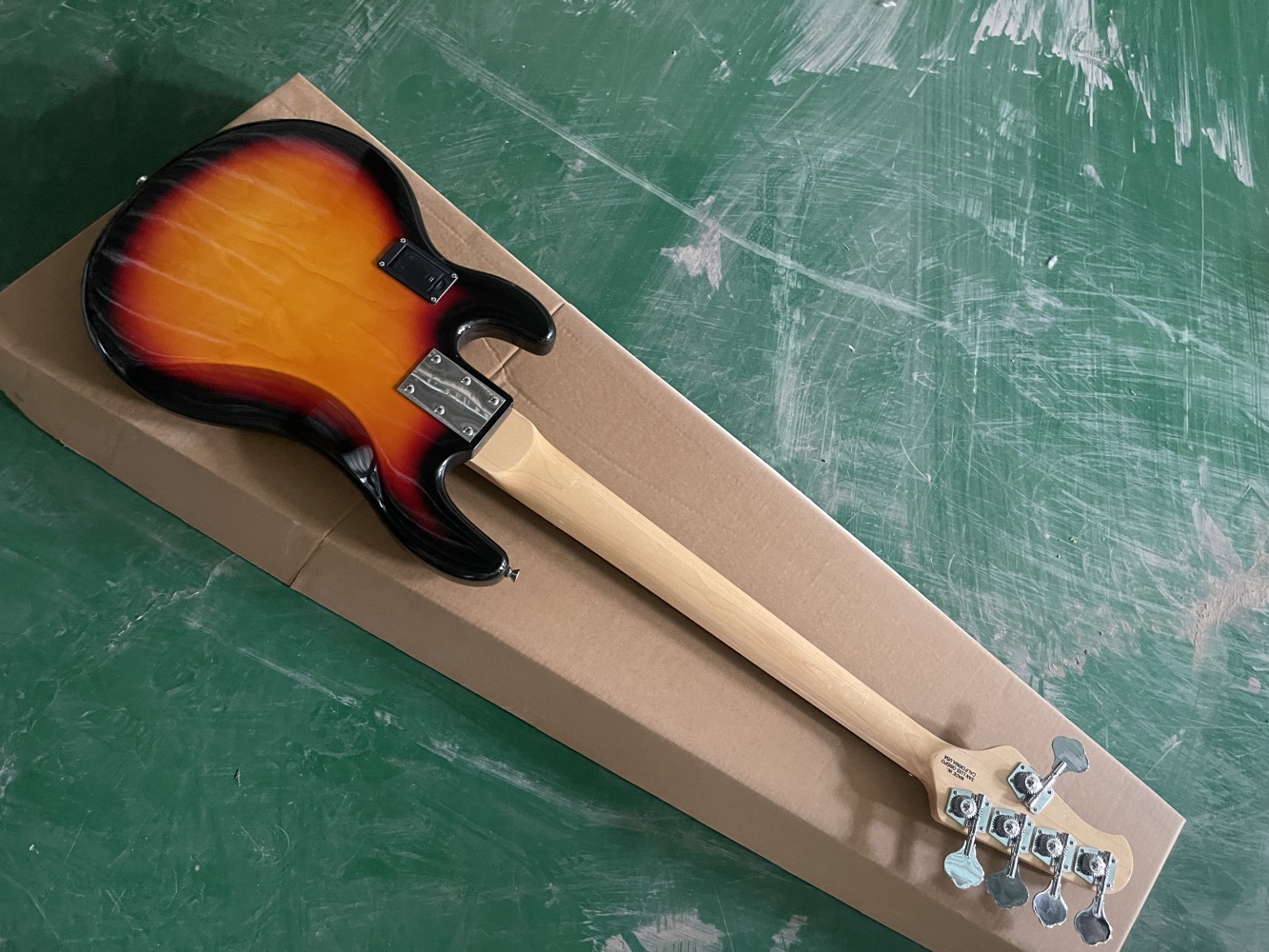 5-saitige Sunset-Bassgitarre,  – Bass Guitar Fretless Bewertung und Preis